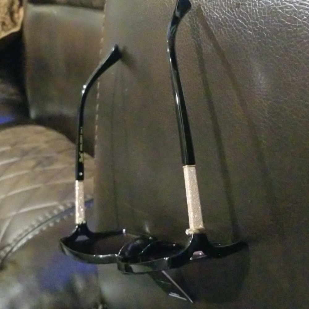 Sunglasses - Picture 4 of 8